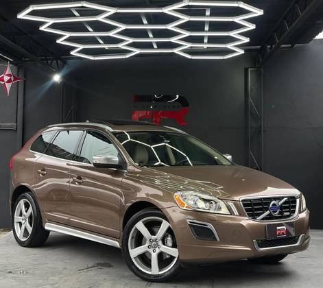 VOLVO XC60 2.0 T5 R DESIGN TURBO GASOLINA 4P AUTOMÁTICO VOLVO XC60 2.0 T5 R DESIGN TURBO GASOLINA 4P AUTOMÁTICO